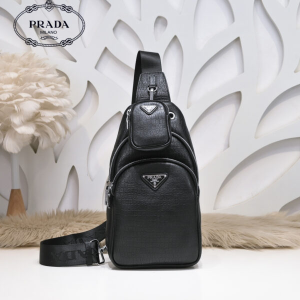 【 PRADA 公式旗艦店】プラダ 胸ポケット 当日出荷 好評に付き再入荷！27*18*7CM