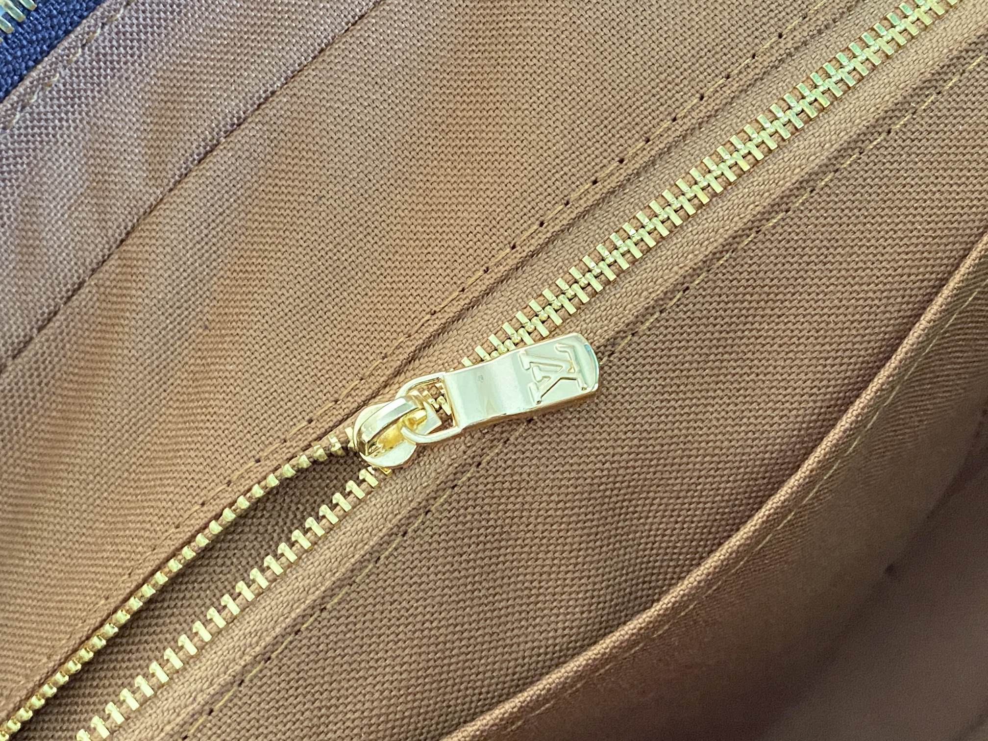 【LOUIS VUITTON】Porte-Documents Voyage モノグラム キャンバス製ブリーフケース - 画像 (9)