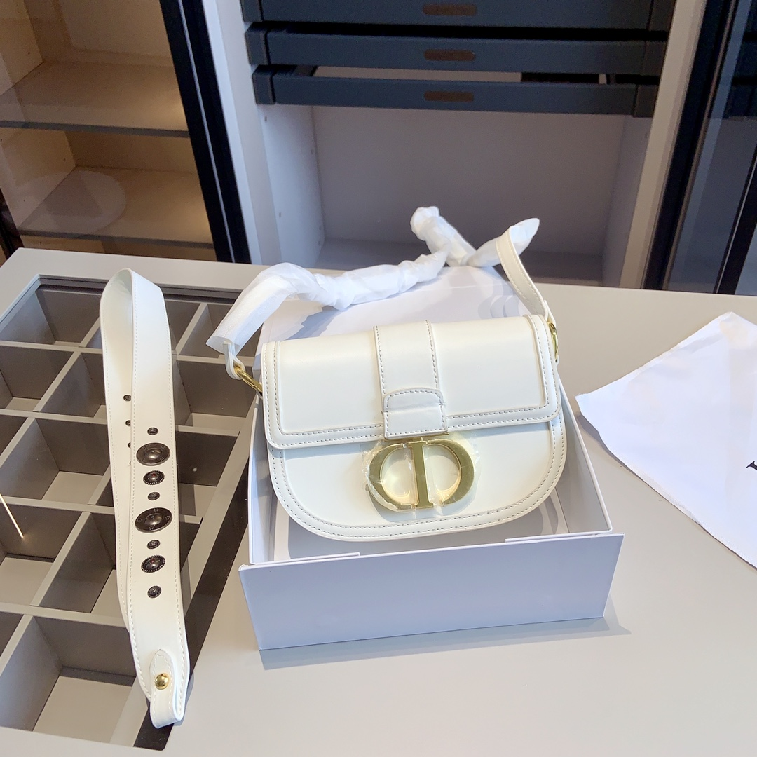 【DIOR】ディオール2023夏の新作発表ショルダーバッグ - 画像 (3)