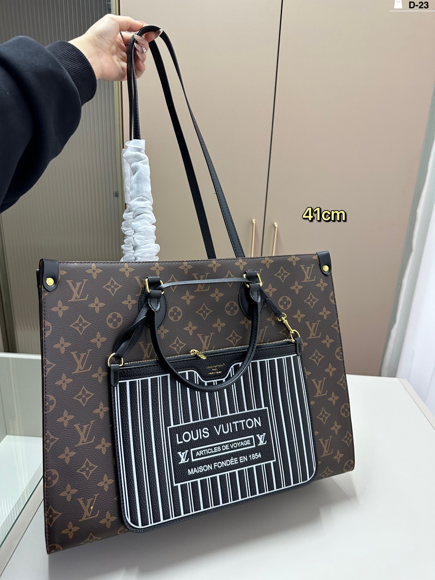 Louis Vuitton(ルイヴィトン) コストパフォーマンスの王様 onthego マミーバッグ 新モデル発売 - 画像 (14)