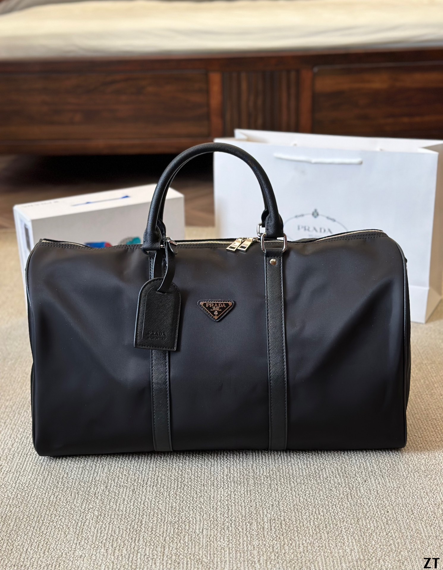 ★PRADA★プラダのトラベルバッグ初披露 - 画像 (4)