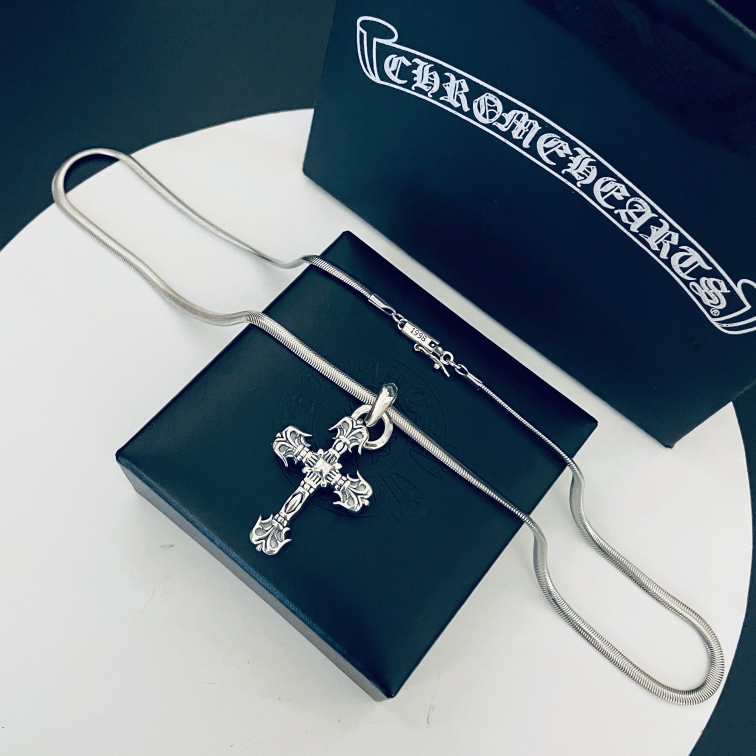 【CHROME HEARTS】クロムハーツ、新しいネックレス万能シンプルファッションオーナメント - 画像 (6)