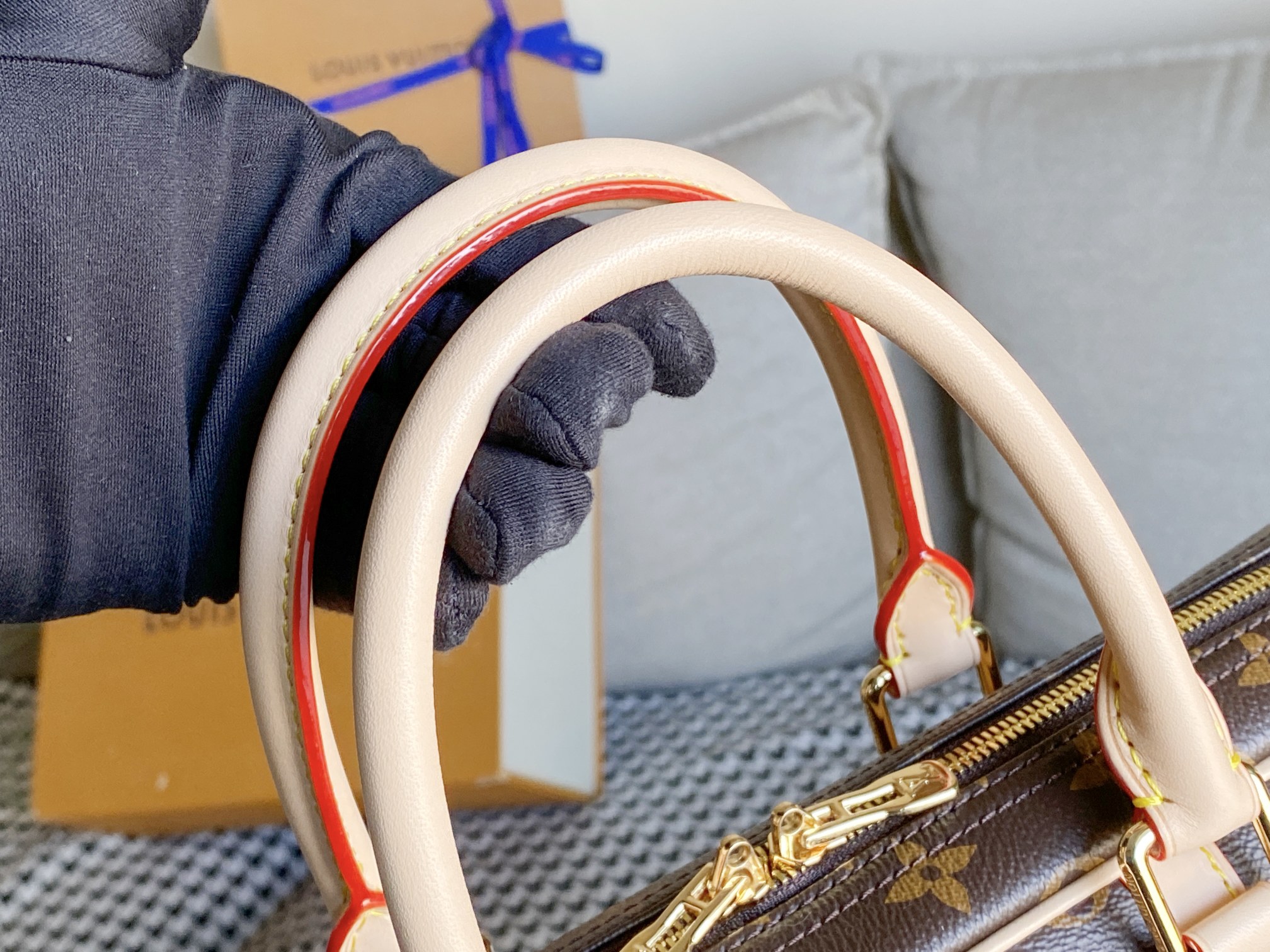 【LOUIS VUITTON】Porte-Documents Voyage モノグラム キャンバス製ブリーフケース - 画像 (4)