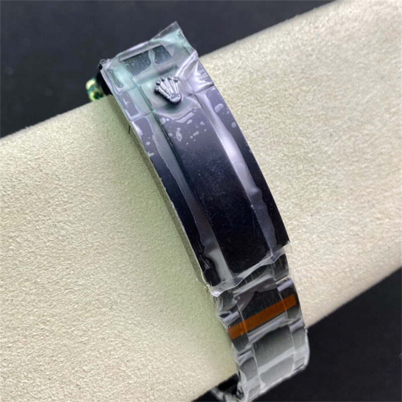 ロレックス サブマリーナーデイトBLAKEN - 画像 (9)