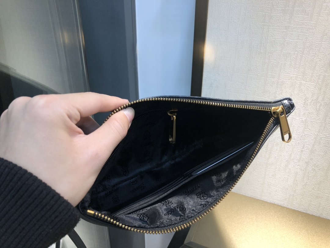 Gucci(グッチ)クラッチバッグ 27X17X3cm - 画像 (3)