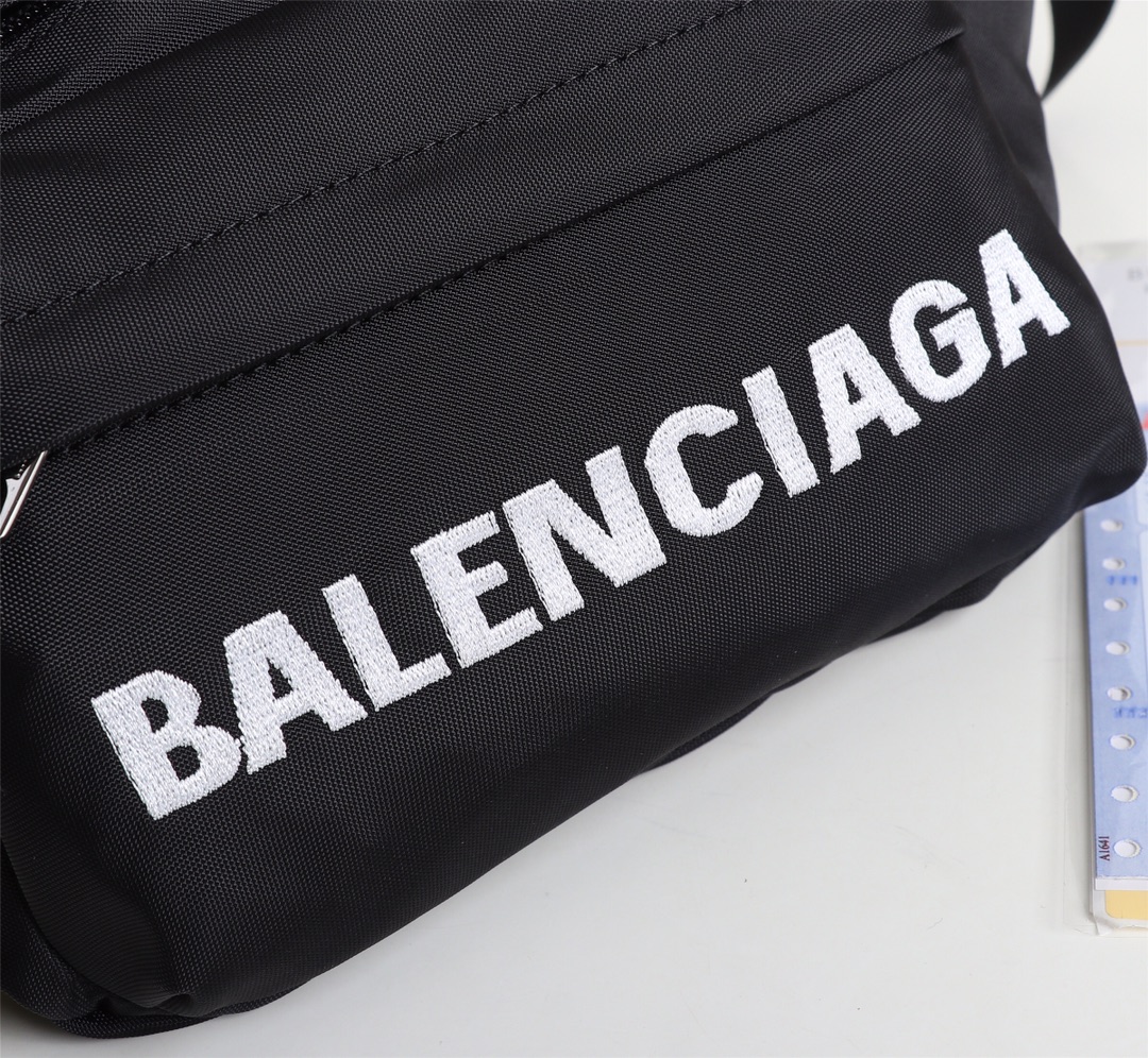 【BALENCIAGA 公式 旗艦店】バレンシアガ ウエストポーチ 当日出荷 好評に付き再入荷!35*10*16CM - 画像 (6)
