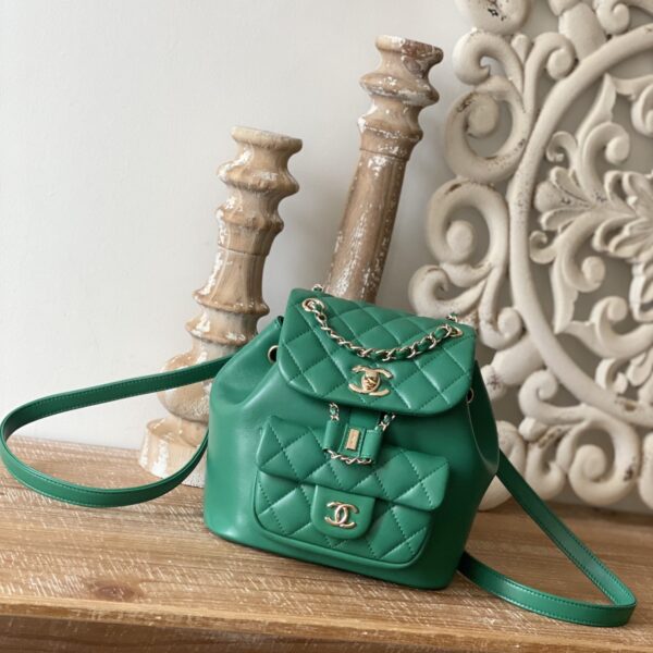 CHANEL 2022 DUMA 2908