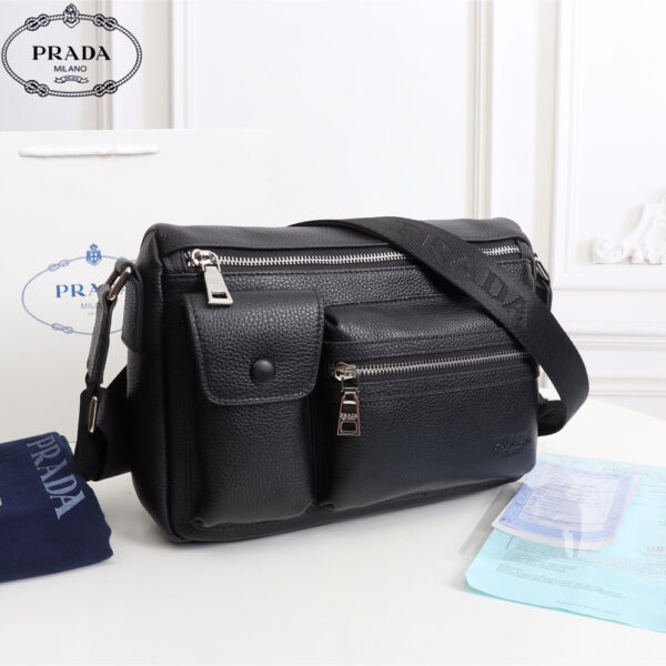 【PRADA 公式 旗艦店】プラダ 斜めがけバッグ 当日出荷 好評に付き再入荷！29*20*8CM