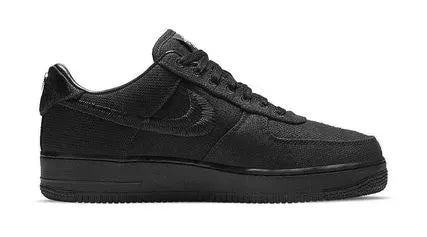 NIKE×STUSSY 】STUSSY × NIKE AIR FORCE 1 LOW "TRIPLE BLACK" - 画像 (3)