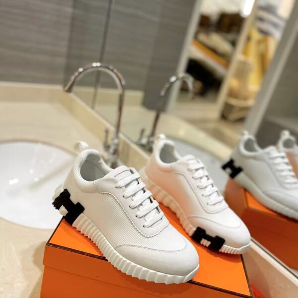 new エルメスのスニーカー