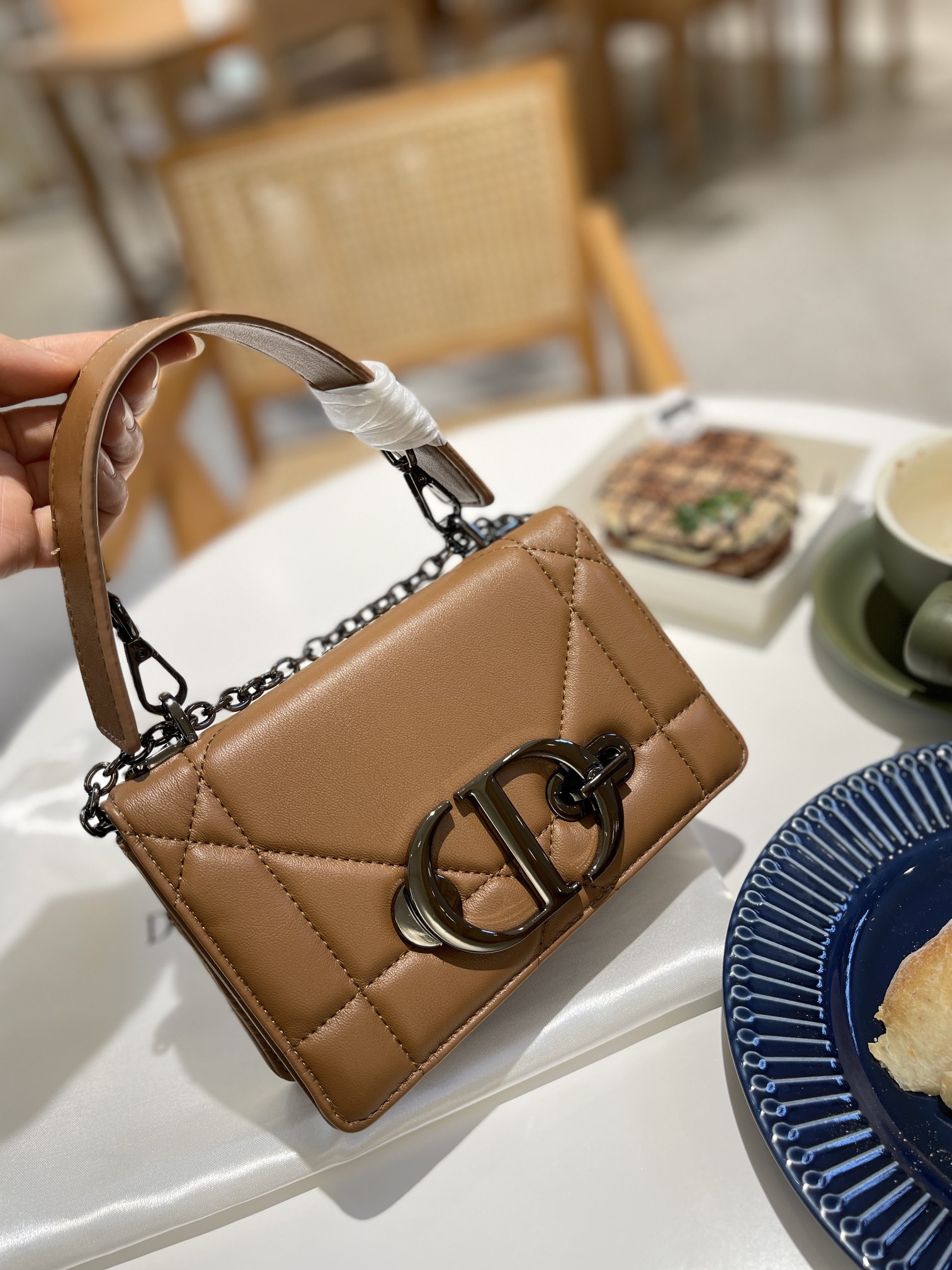 【DIOR】30 MONTAIGNE チェーンバッグ 3色 - 画像 (3)