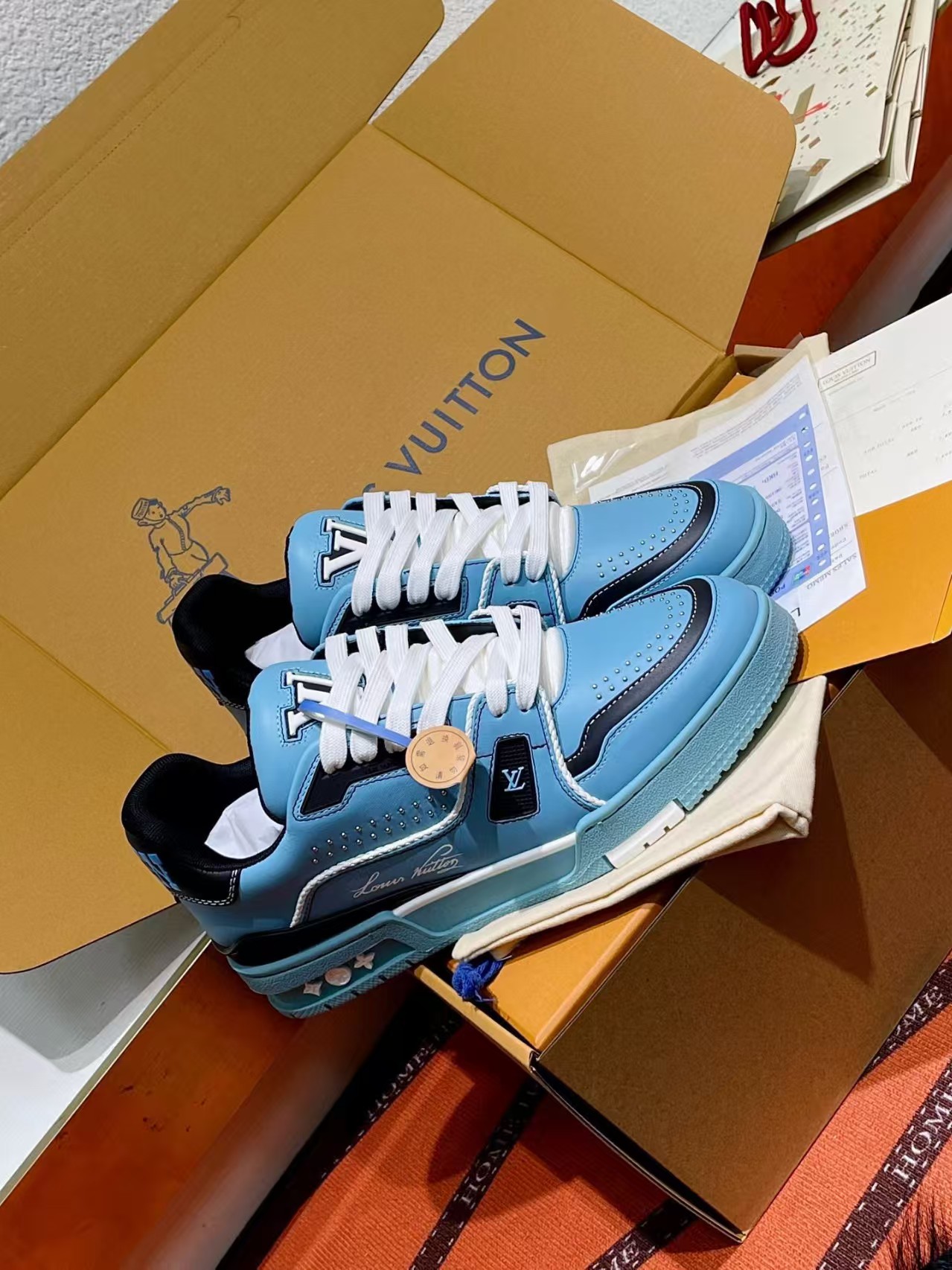 NEW Louis Vuitton モノグラム靴、最高品質、日売100足 - 画像 (3)