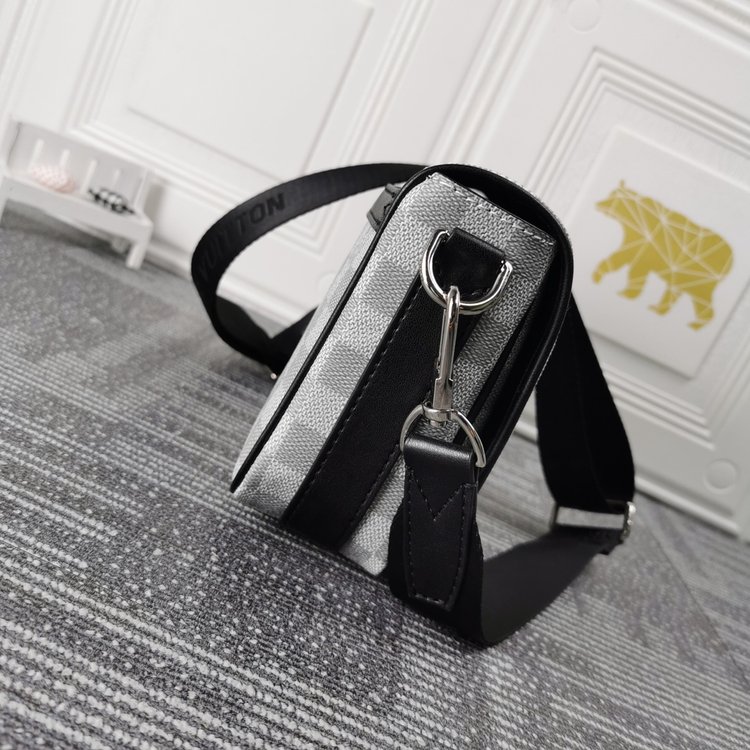 Louis Vuitton (ルイヴィトン) メッセンジャーバッグ 23.5x14x5cm - 画像 (17)