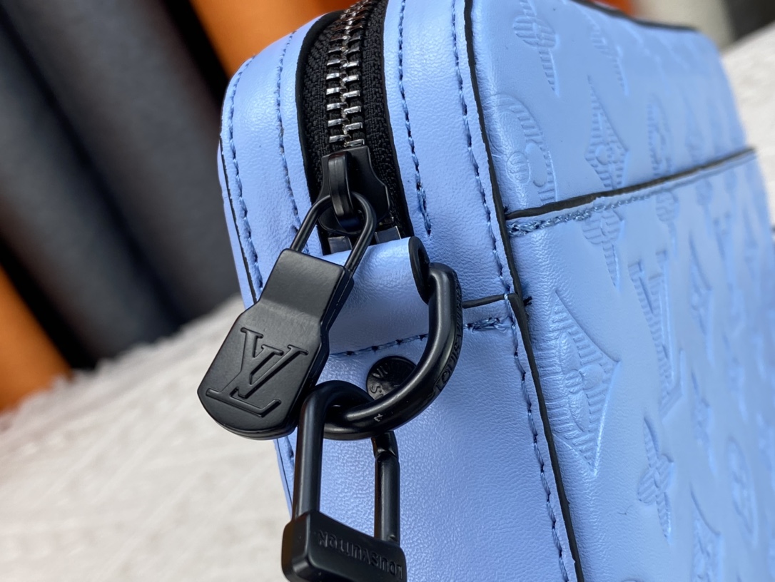 ★Louis Vuitton★フルレザー型押しメッセンジャーバッグ SPRINTER メッセンジャーバッグ M69827 M69443 - 画像 (24)