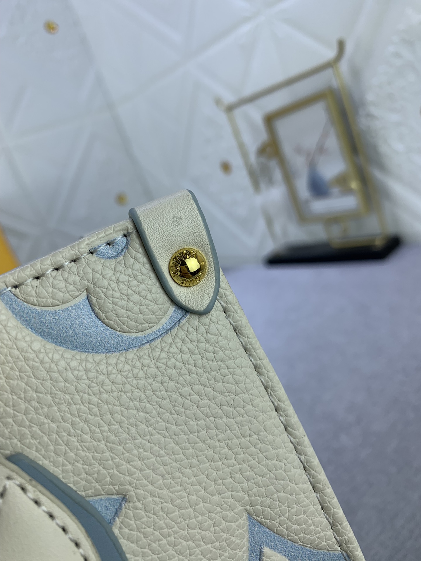 Louis Vuitton(ルイヴィトン) ONTHEGO バッグ 25x19cm - 画像 (4)