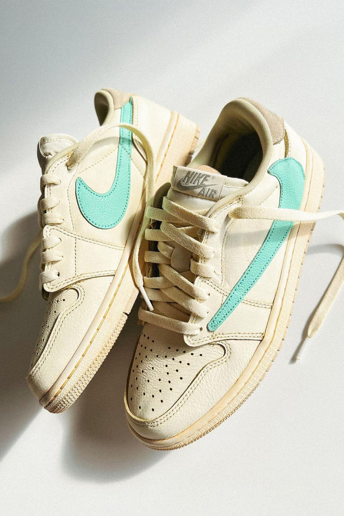 Travis Scott(トラヴィス・スコット)x Air Jordan 1 Low を“Tiffany & Co. - 画像 (3)