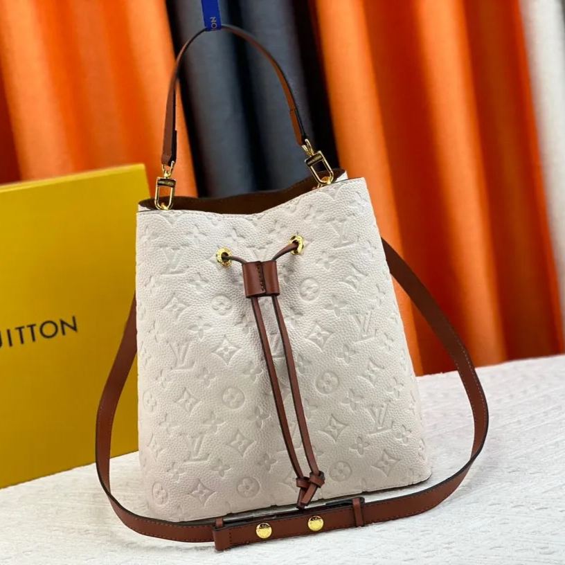 Louis Vuitton お洒落な【ネオノエバッグ MM】レザー 多用途 M45256 M45306 M44022 - 画像 (18)