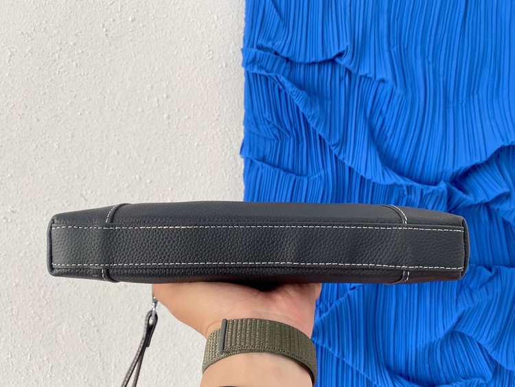 Hermes(エルメス) クラッチバッグ 28 x 17 cm - 画像 (6)