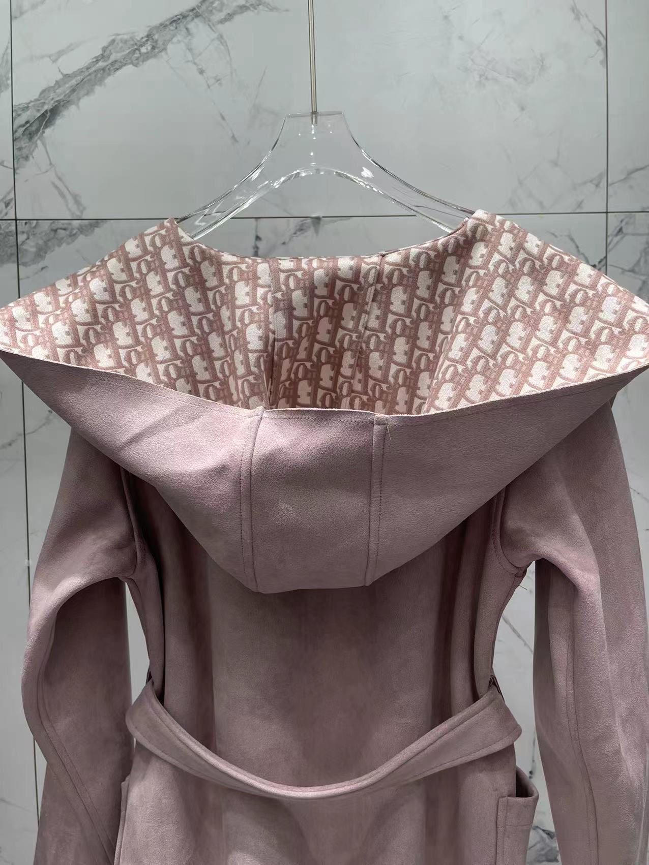 Dior襟付きのタイトベルトコート【50%オフ+送料無料】 - 画像 (6)