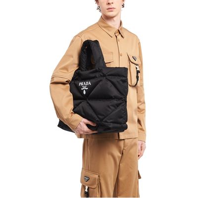 VERY雑誌掲載 PRADA 新作 パデッドRe Nylon トートバッグ-BUYMA - 画像 (11)
