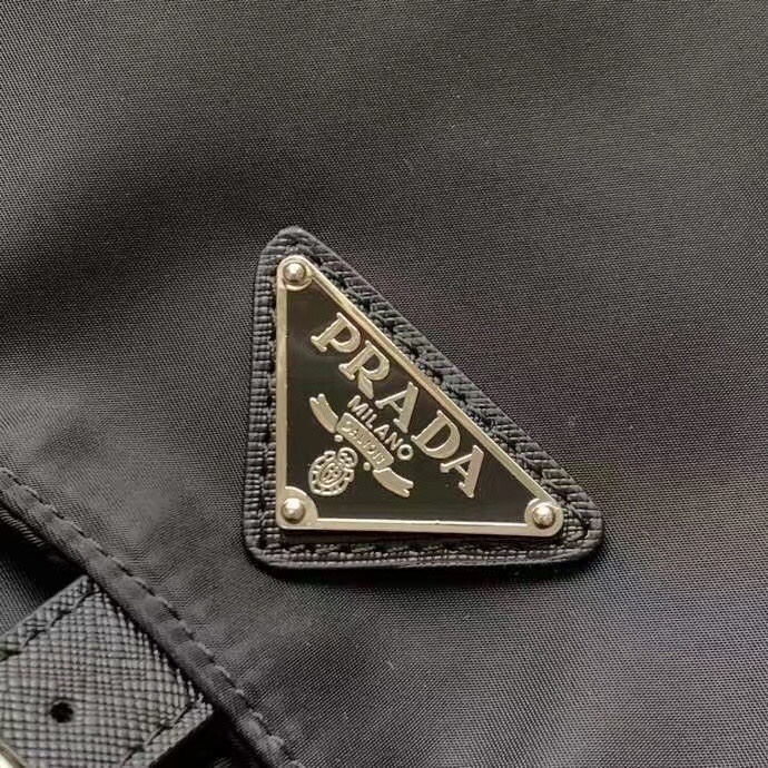 【PRADA 公式旗艦店】プラダ リュックサック当日出荷 好評に付き再入荷!32*30*15CM - 画像 (5)