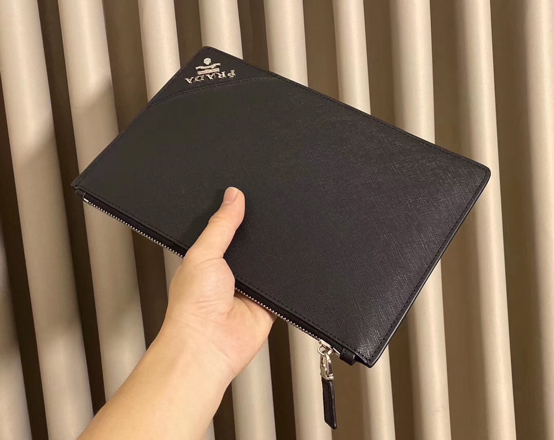 【PRADA 公式旗艦店】プラダ クラッチバッグ 当日出荷 好評に付き再入荷!28*10CM - 画像 (9)