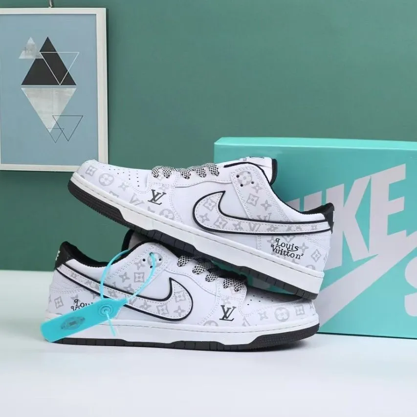 【正規品保証、公式と同じデザイン】NIKE 新作限定販売♪最新 gucci&The North Face SB LOW【海外ブランド直営店】 - 画像 (12)