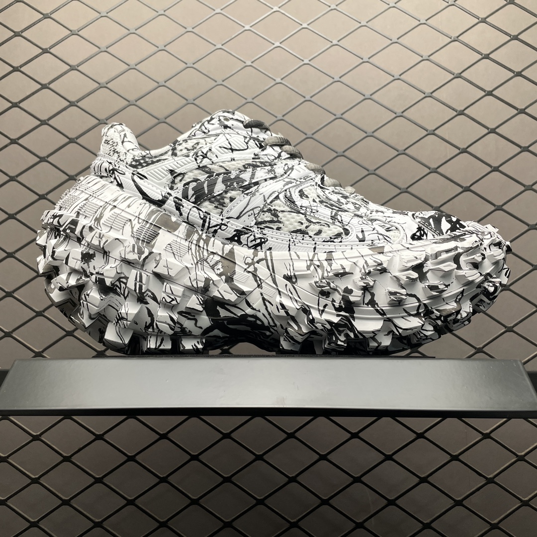 Balenciaga Bouncer Extreme Graffiti Sneaker(685613W2RG19010) - 画像 (3)