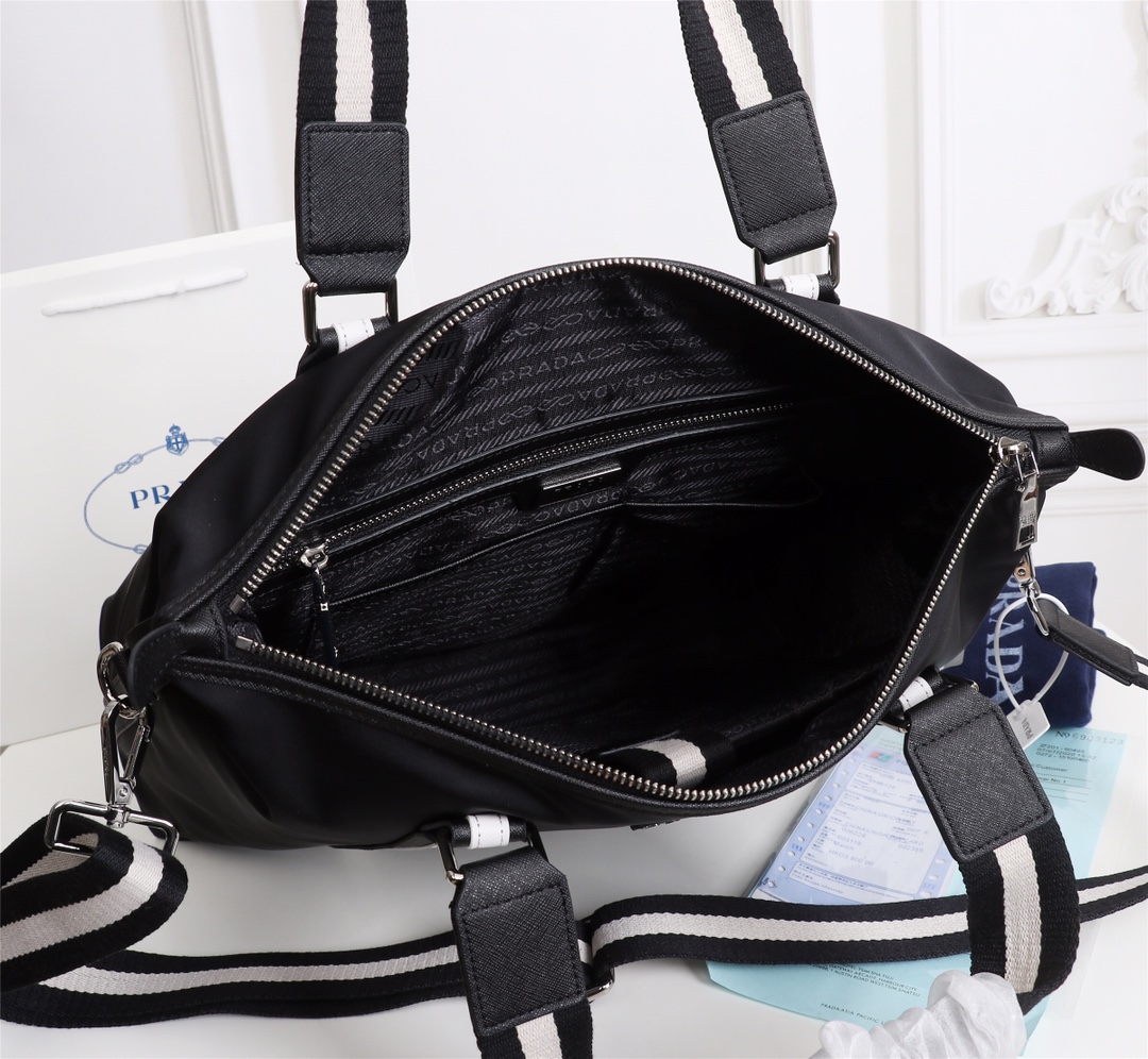 【PRADA 公式旗艦店】プラダ ハンドバッグ 当日出荷 好評に付き再入荷!40*36*13CM - 画像 (5)