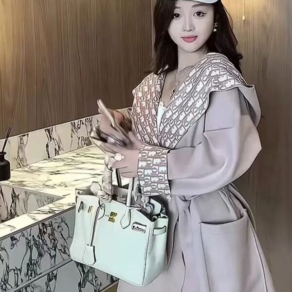 Dior襟付きのタイトベルトコート【50%オフ+送料無料】