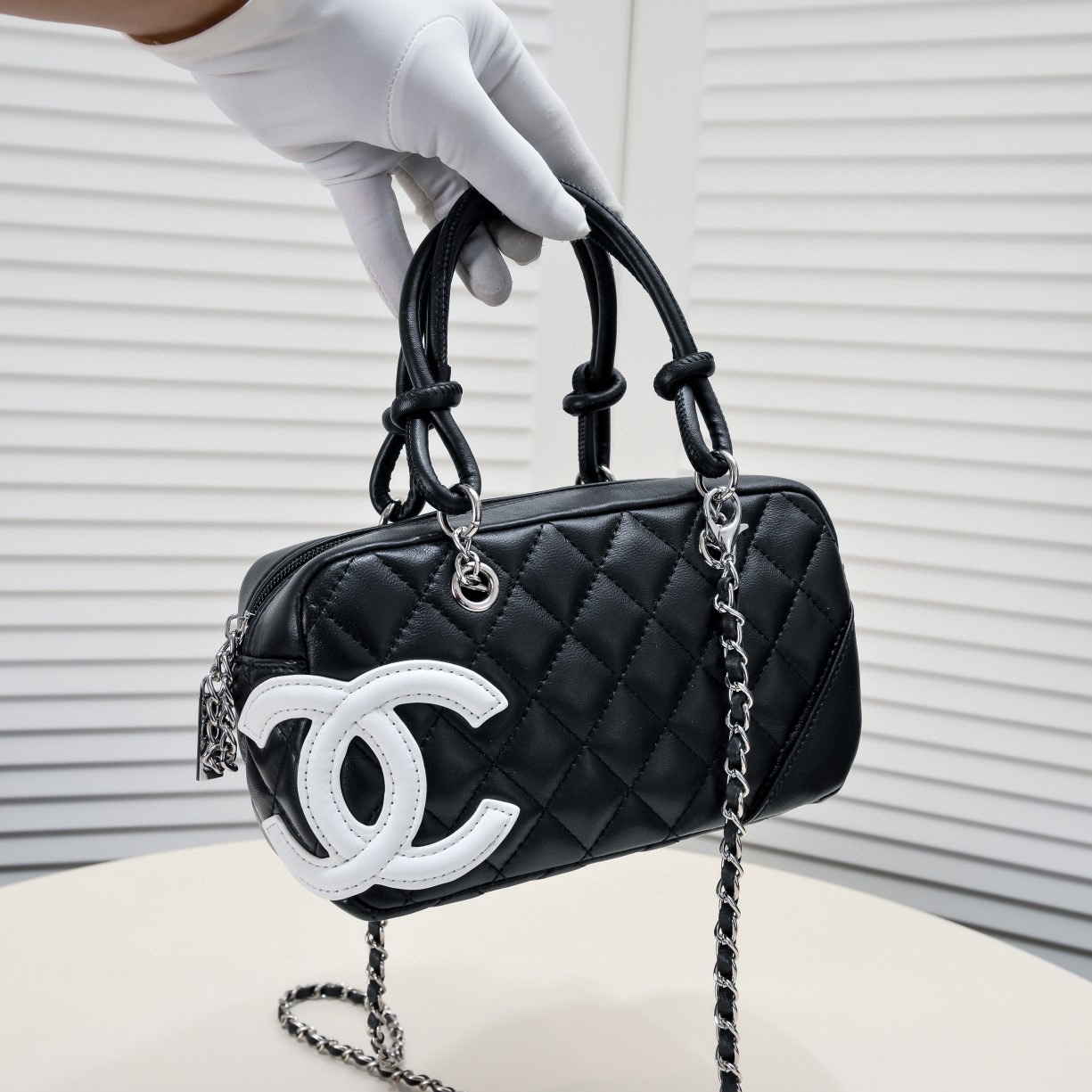 CHANEL A9117 SMALL bowling bag - 画像 (4)
