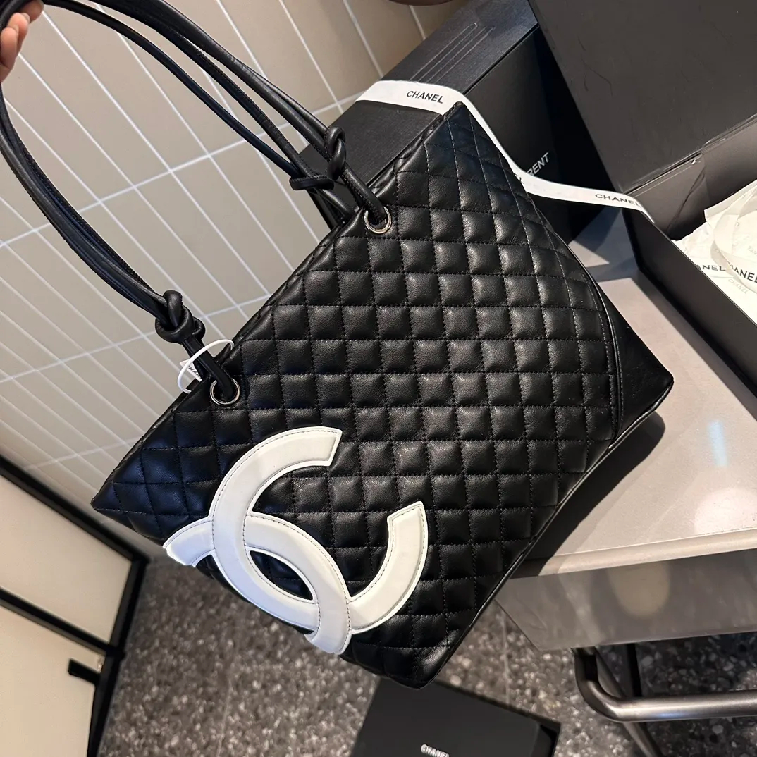 【トレンドのバイカラー♪】CHANEL シャネル ショルダーバッグ - 画像 (6)
