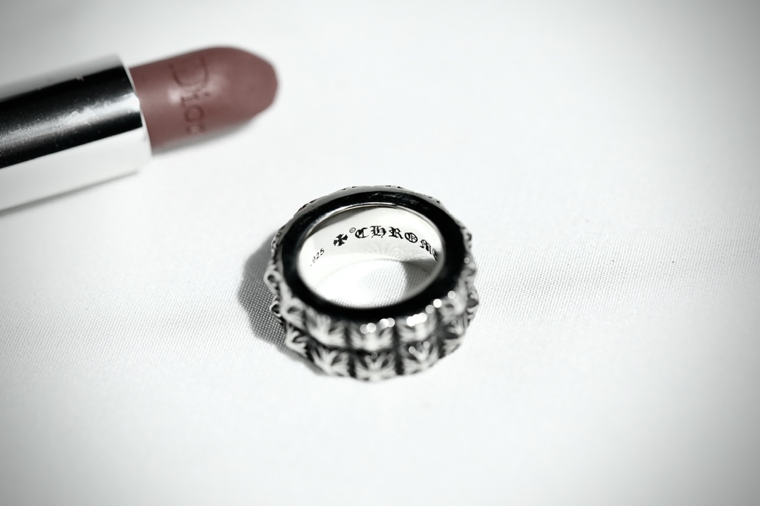 【Chrome Hearts】 男性と女性のためのクロエハートファッションパーソナリティリング - 画像 (5)