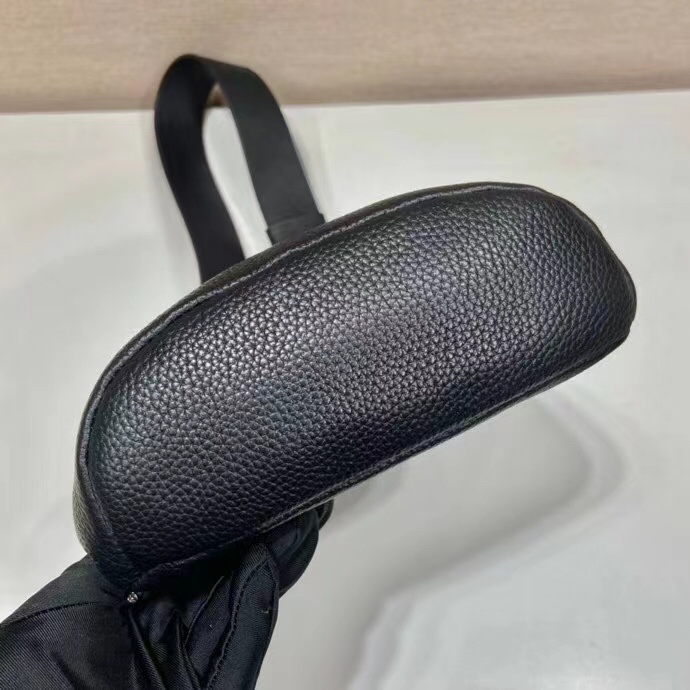 【 PRADA公式 旗艦店】 プラダ チェストバッグ当日出荷 好評に付き再入荷!17x32x6.5cm - 画像 (9)