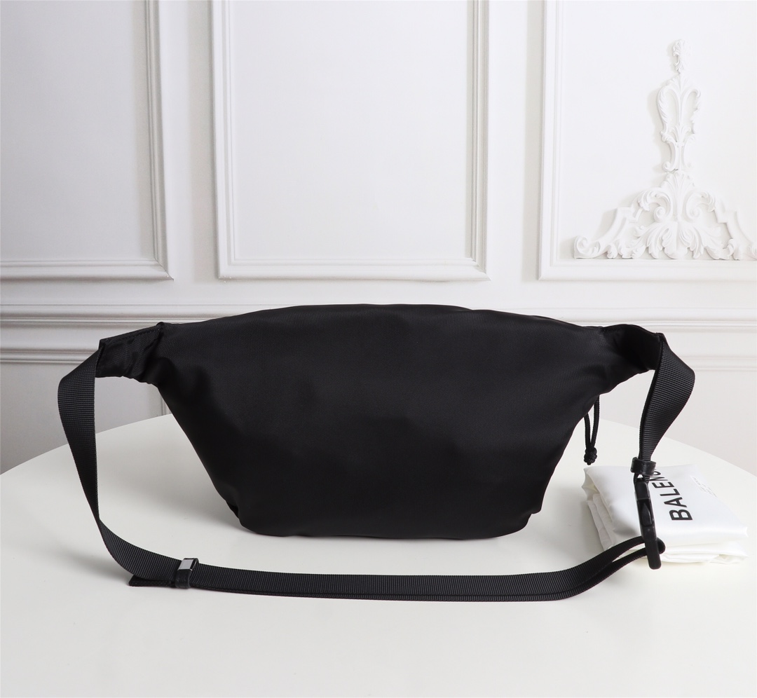 【BALENCIAGA 公式 旗艦店】バレンシアガ ウエストポーチ 当日出荷 好評に付き再入荷!35*10*16CM - 画像 (2)