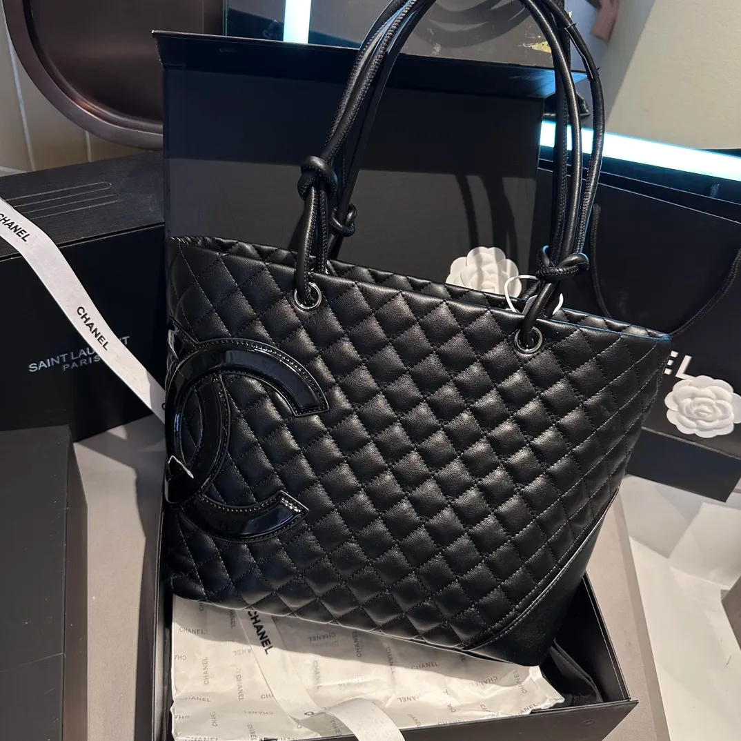 【トレンドのバイカラー♪】CHANEL シャネル ショルダーバッグ - 画像 (11)
