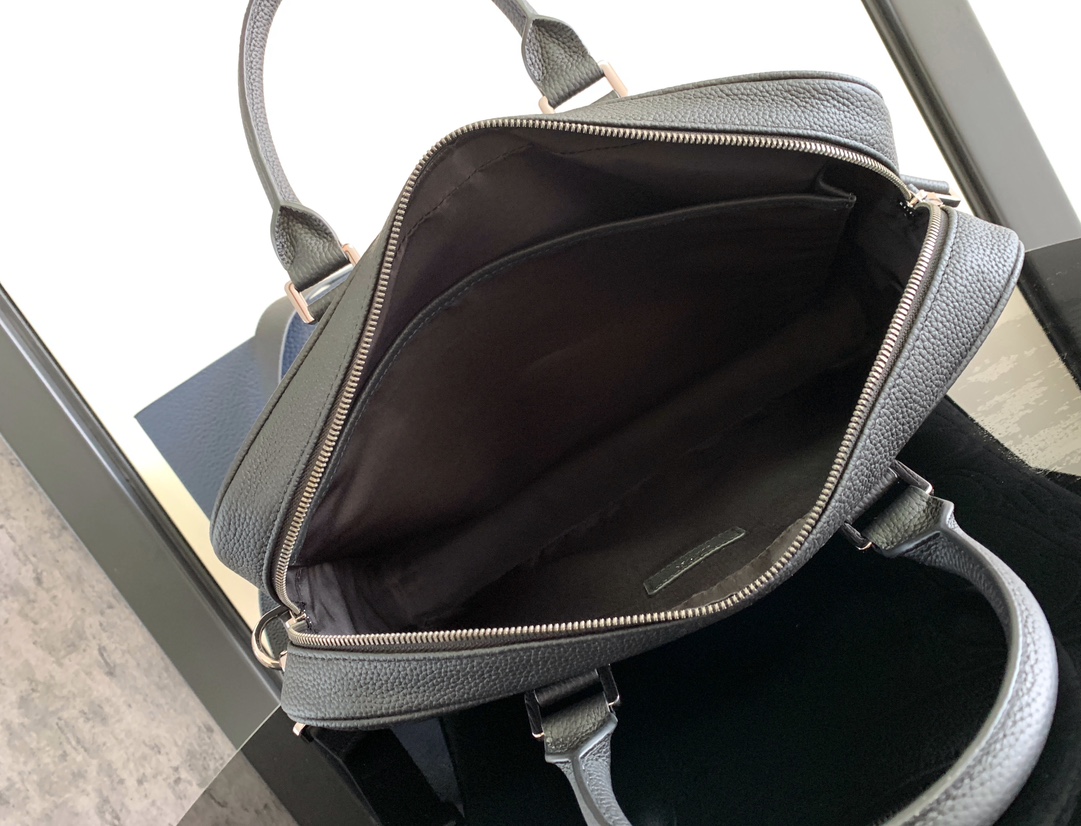 【Dior】2024年秋冬メンズシリーズ新商品 1ESBR180CDP - 画像 (5)