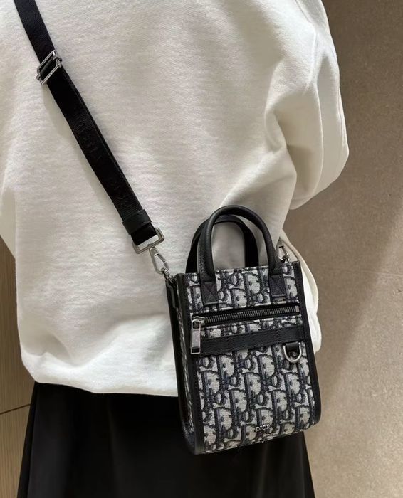 【男女OK★実用的】DIOR SAFARI ノースサウス ミニトートバッグ - 画像 (4)