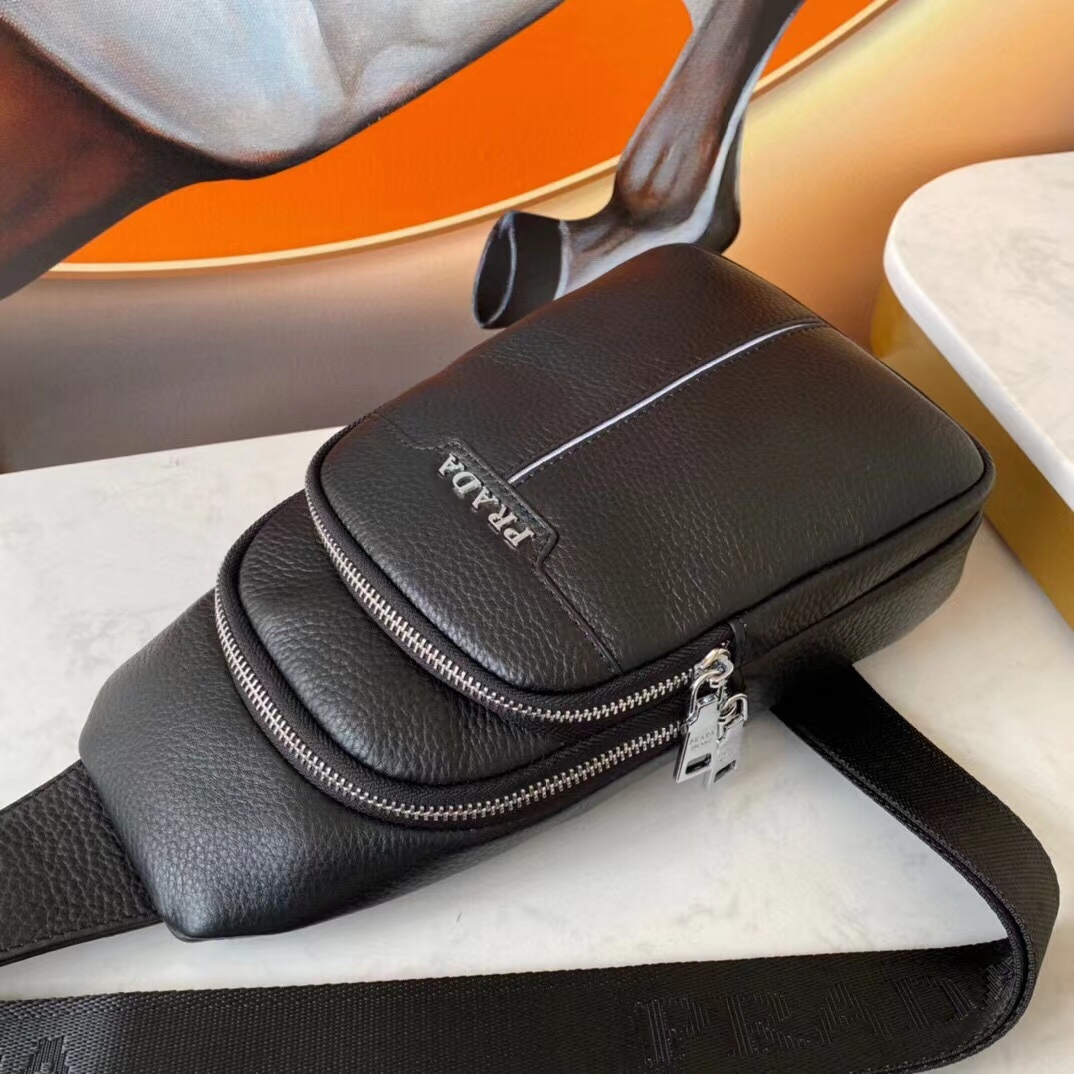 【PRADA 公式 旗艦店】プラダ 胸ポケット当日出荷 好評に付き再入荷!29*17*5.5CM - 画像 (7)