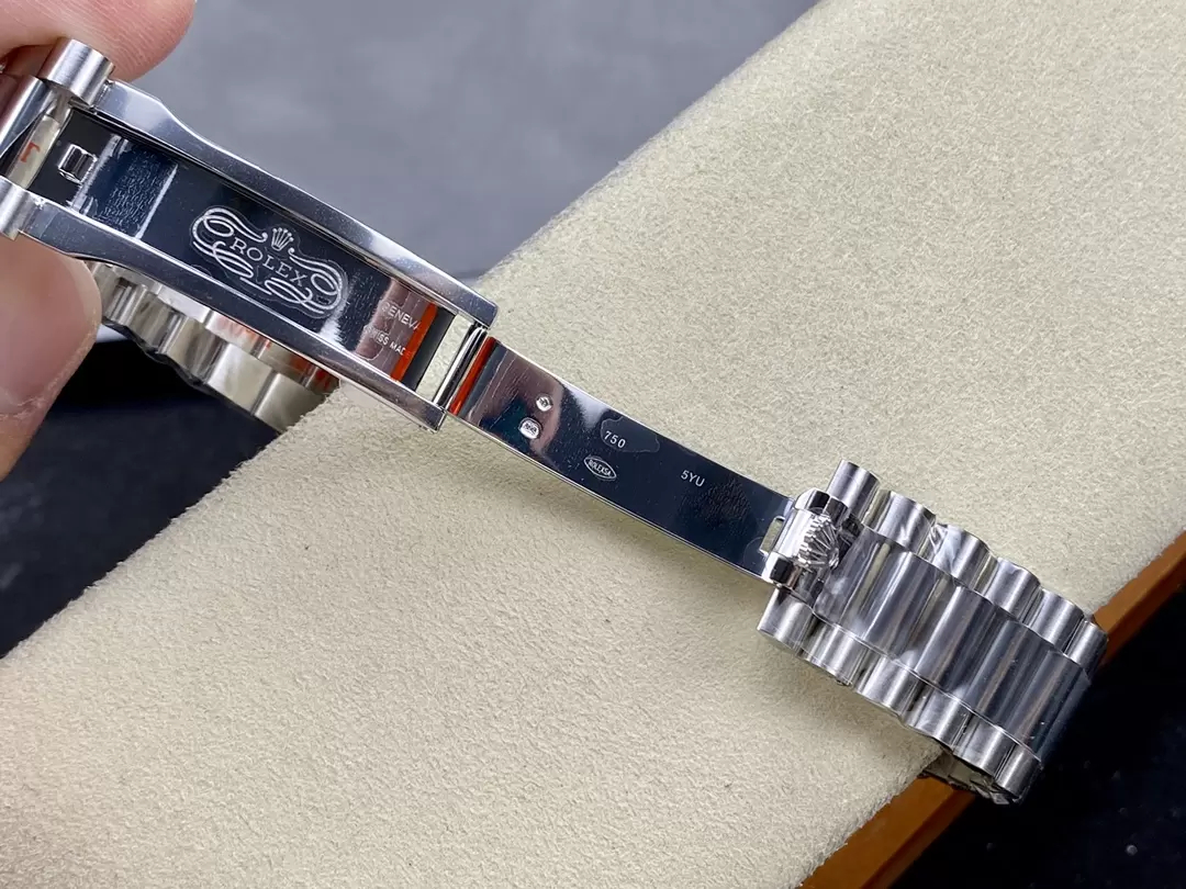 ロレックス デイデイト40 228239-0060 - 画像 (8)