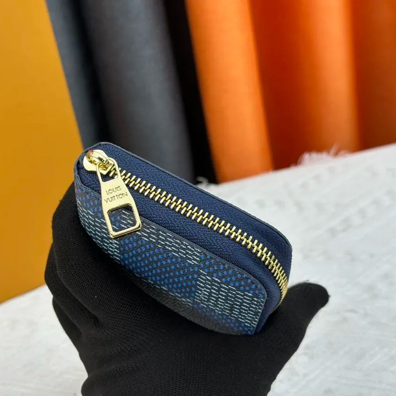 LOUIS VUITTON ダミエのチェック柄をベースにしたメゾンオリジナル柄 N40675 - 画像 (4)