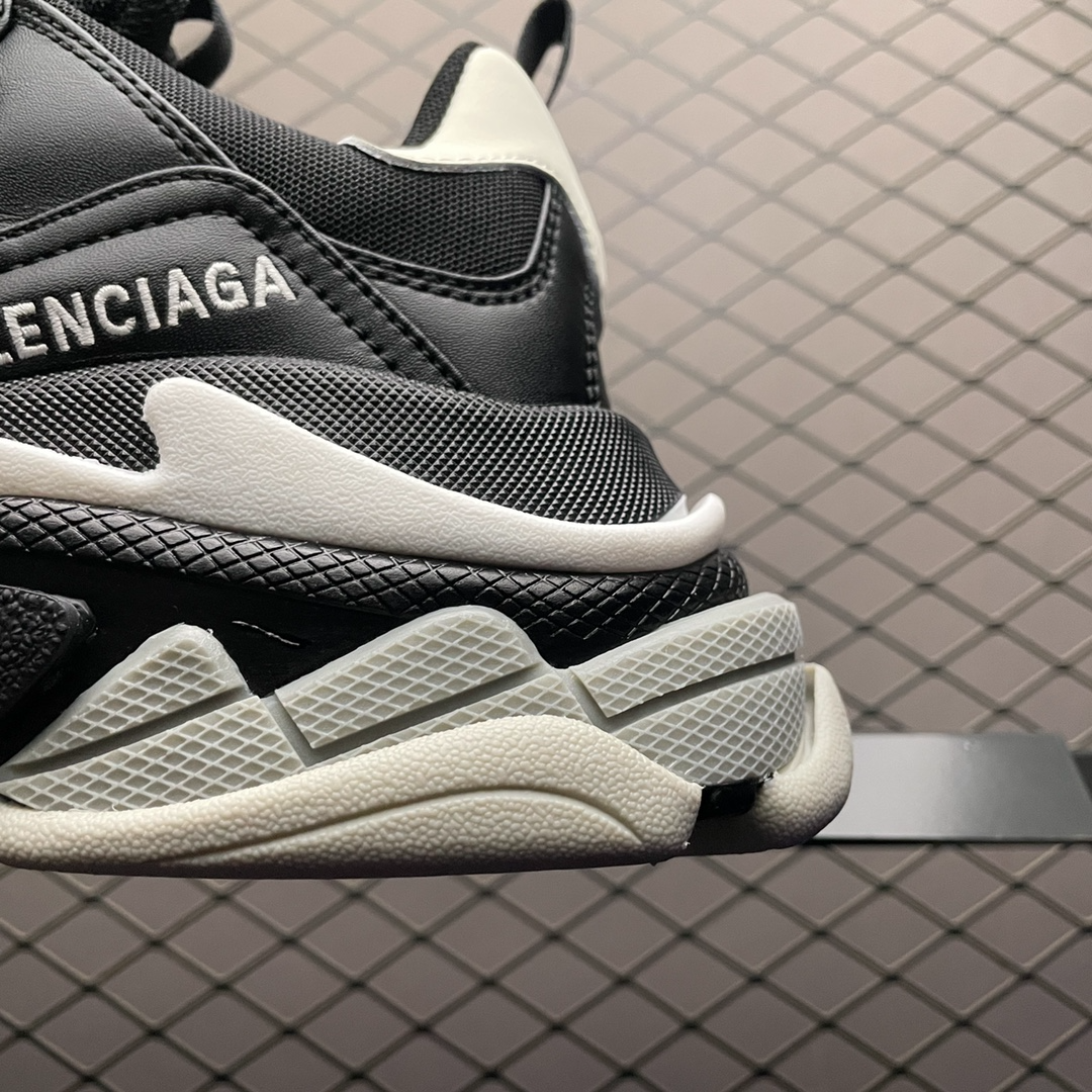 adidas × Balenciaga Triple S Black - 画像 (5)