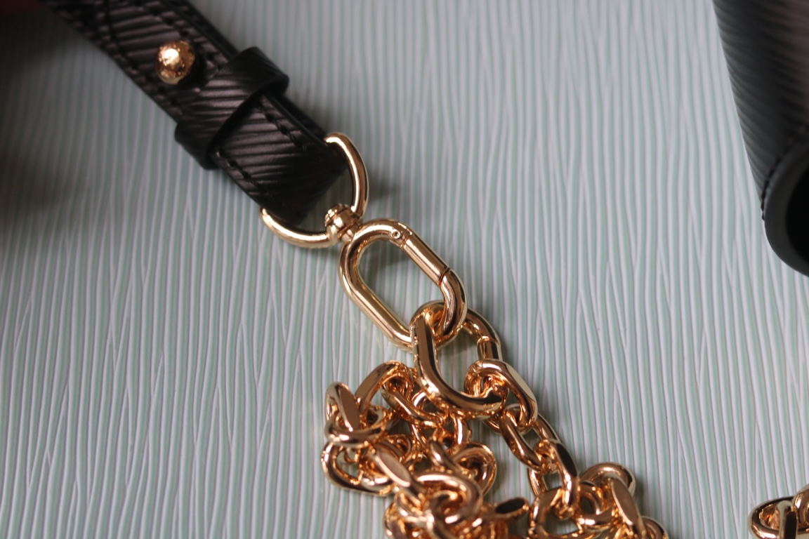 Louis Vuitton 多用途な ショルダーバッグ【ツイスト WEST】人気 M50397 M24566 M24548 M24549 - 画像 (28)