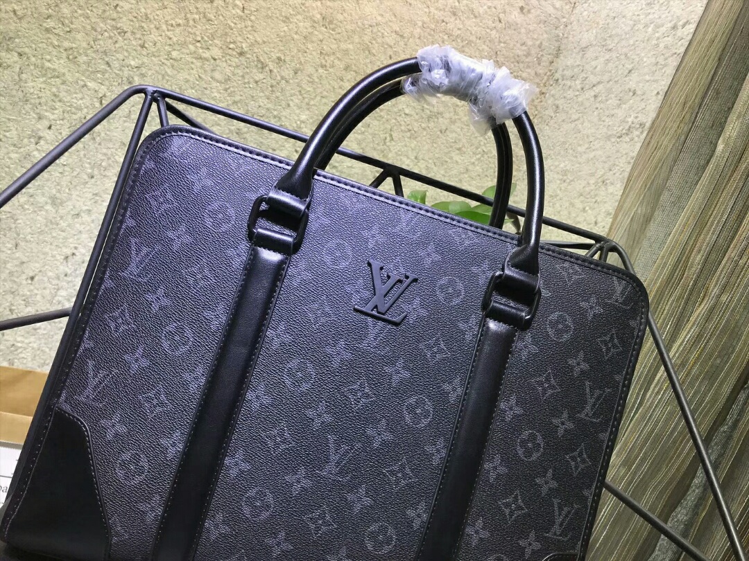 Louis Vuitton (ルイヴィトン) メッセンジャーバッグ 26x29x5cm - 画像 (5)