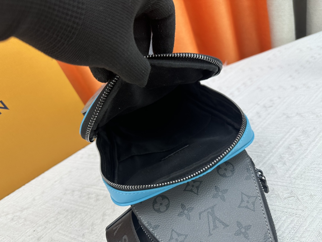 ◇Louis Vuitton 22AW◇◇◇ mens ボディバッグ モノグラム M46344 - 画像 (6)