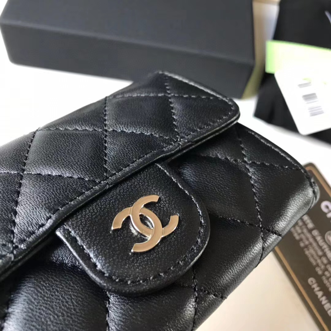 Chanel Classic Leather Wallet In Black - 画像 (6)