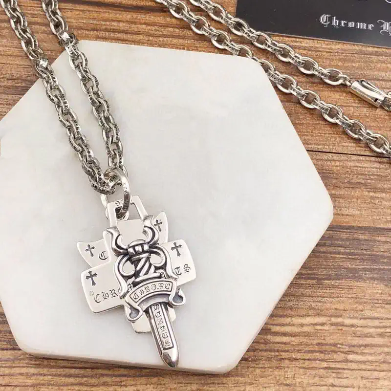 Chrome Hearts(クロムハーツ)3段ソードとホーリーソードサンスクリットペンダントネックレス