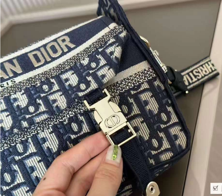 【DIOR】新作!★DIORCAMP スモールバッグ★M1241ORIW_M928 - 画像 (9)