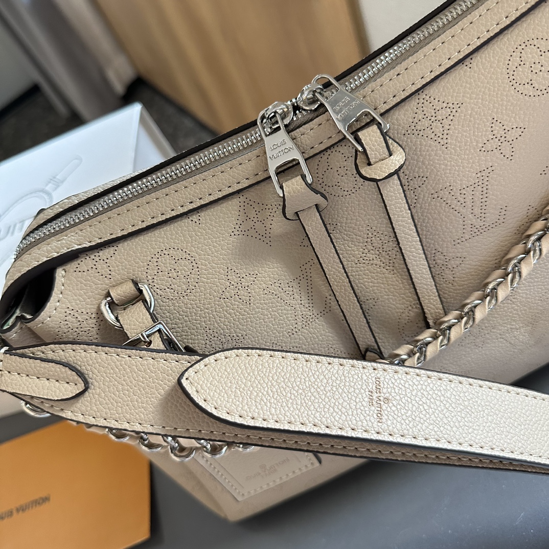 Louis Vuitton◇Lv ベラ トートバッグ - 画像 (17)