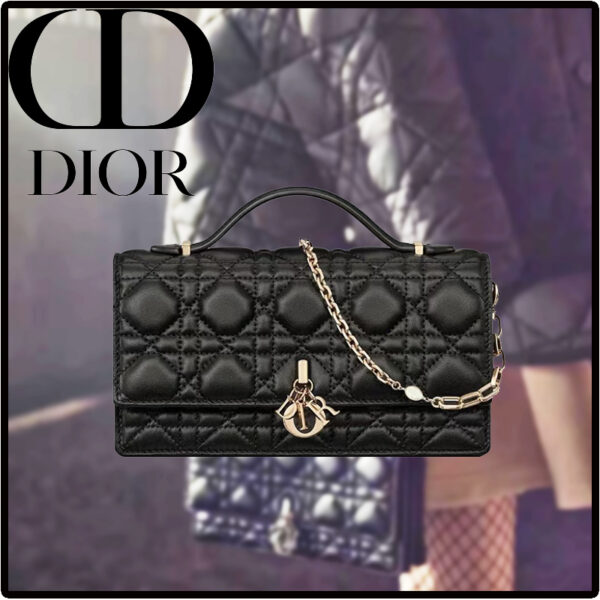 【DIOR】ディオール Lady 取り外し可能なジュエリーチェーンフラップ閉鎖